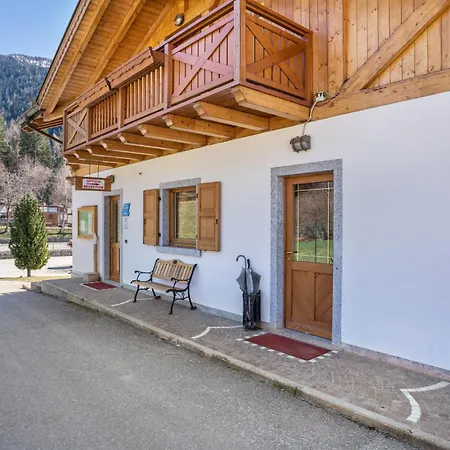 Chalet Camping Faè 1-3